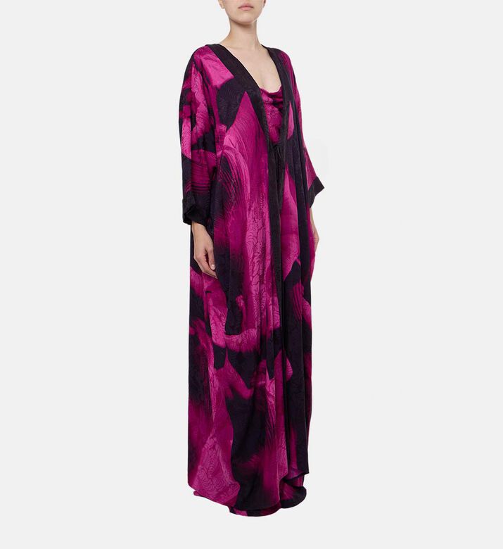 Niluu Two-tone Wide Sleeve Kaftan, Model View
