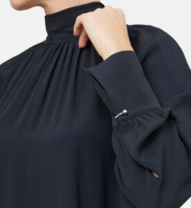 قميص فضفاض بياقة عالية