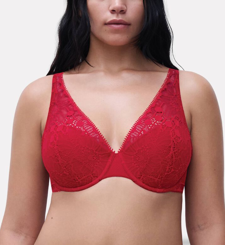 Chantelle Plunge Spacer T-shirt Bra, Model View
