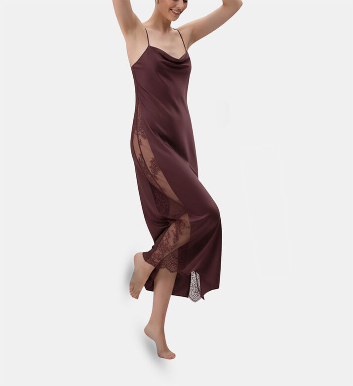 Rya Gown Darling, Model View