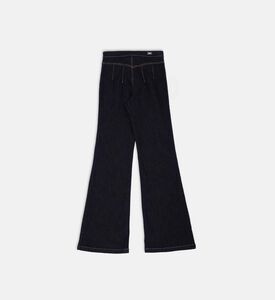 بنطال واسع بتفاصيل أزرار