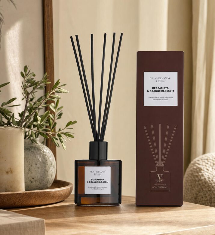 Ladenac Bergamot Orange Reed Diffuser, Model View
