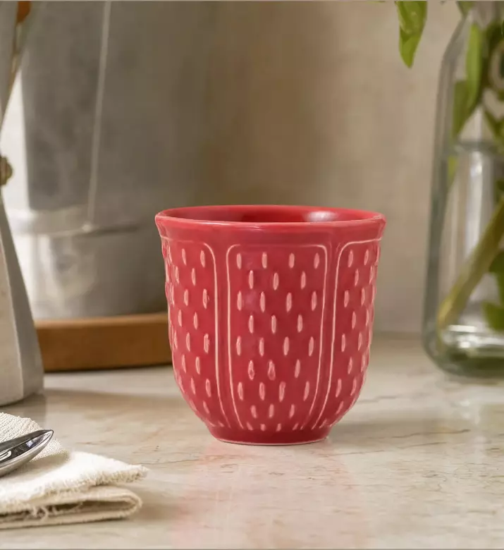Gien Rubis Embossed Espresso Cup, Model View