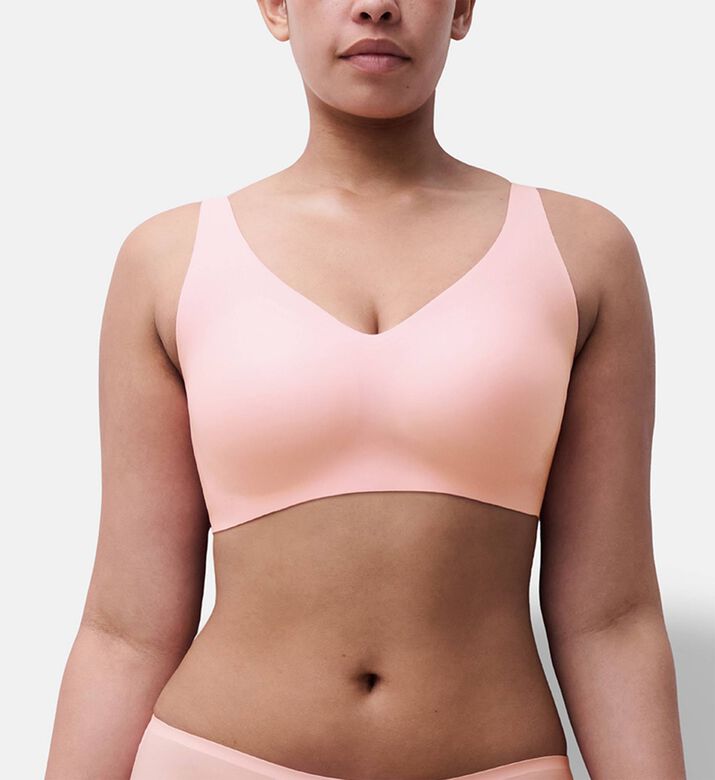 Chantelle Bra, Model View