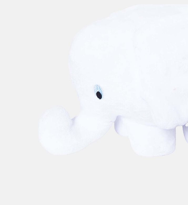 إليوت الفيل المحشو