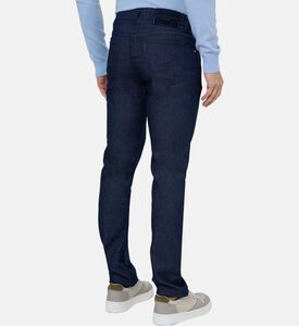 بنطال جينز ضيق بتفصيل وشاح