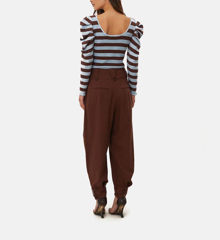 بنطال بني عالي الخصر بأكمام بأزرار