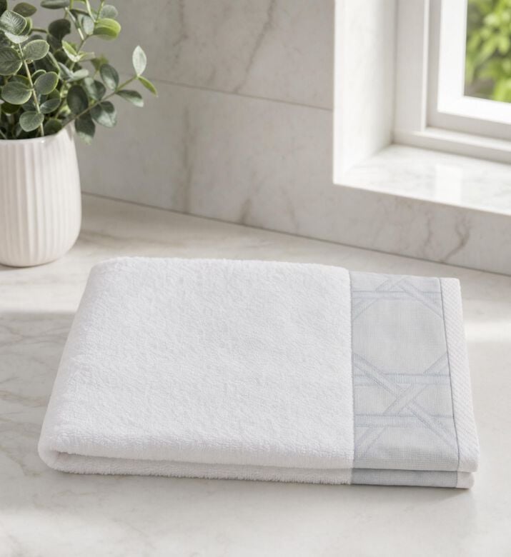 Dea Cane Bath Towel, White, 33x33-cm, Model View