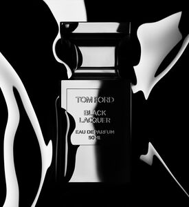 بخاخ ماء عطر بلاك لاكر