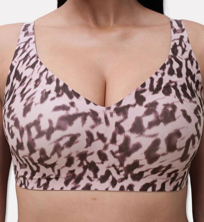 Chantelle Adjustable Straps V-neck Bra, Pink, L, Model View