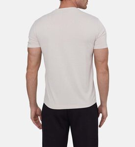 تيشيرت قصير الأكمام بتطريز شعار