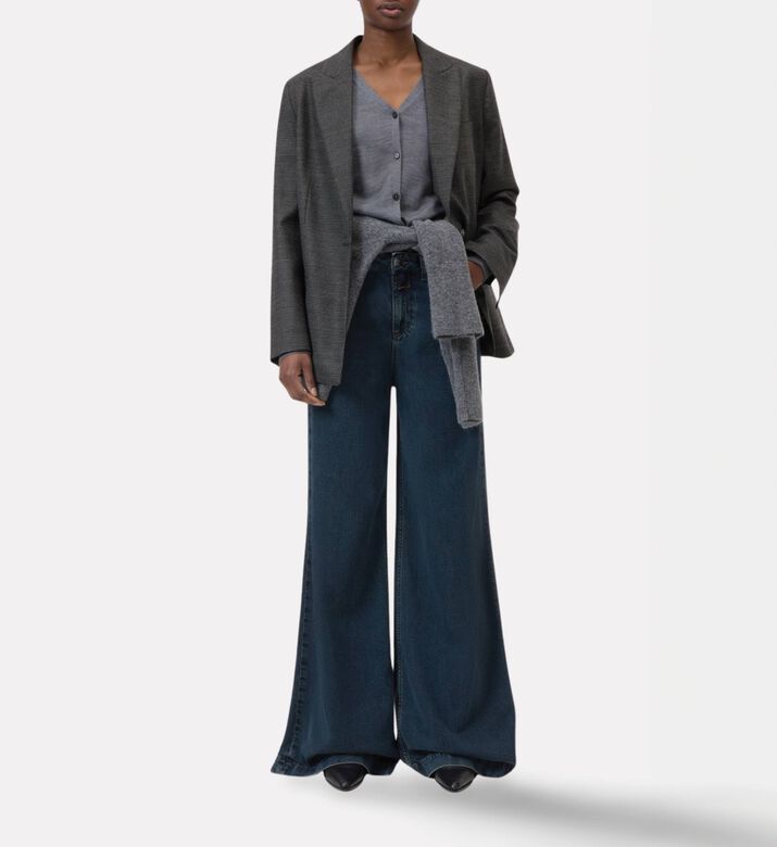 Closed Jeans Glow Up, Model View