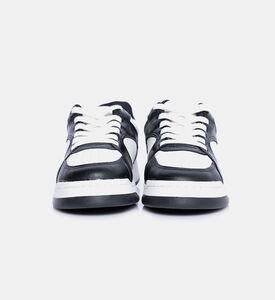 حذاء رياضي جلد برباط