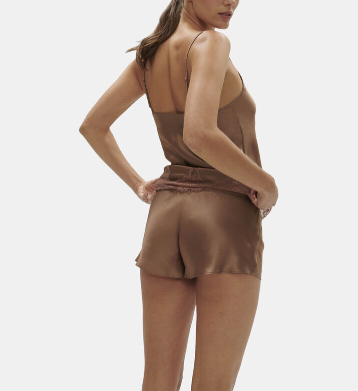 بلوزة دانتيل حرير ليلية