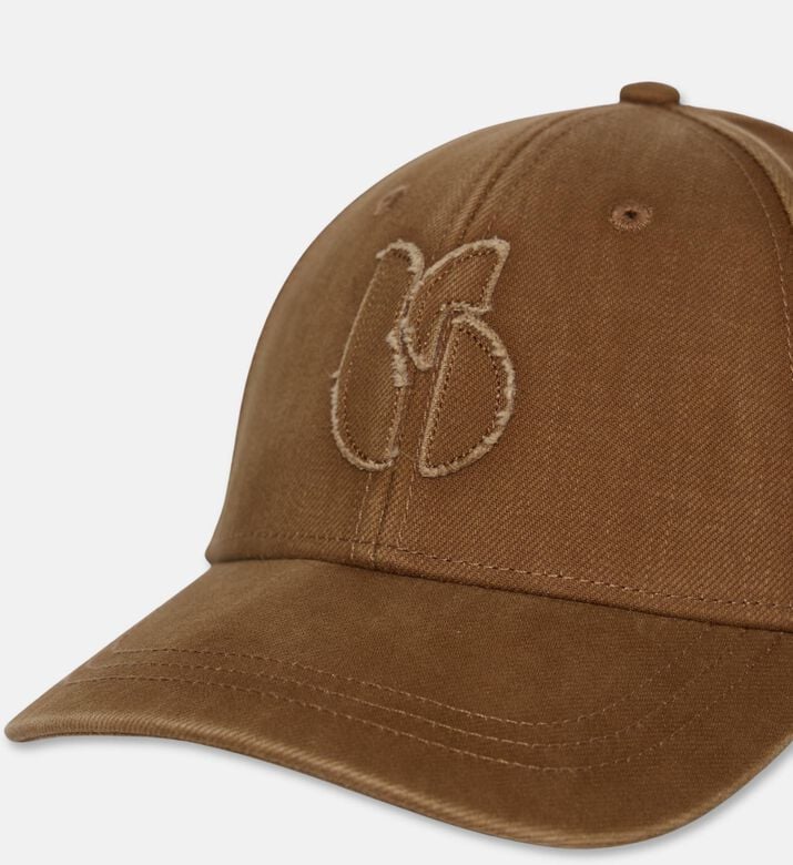 Ba and Sh Hat Halyce, Packshot View