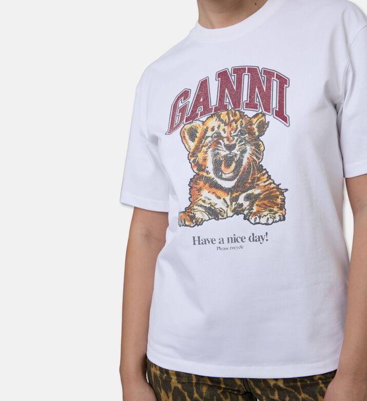 Ganni Ts, Model View