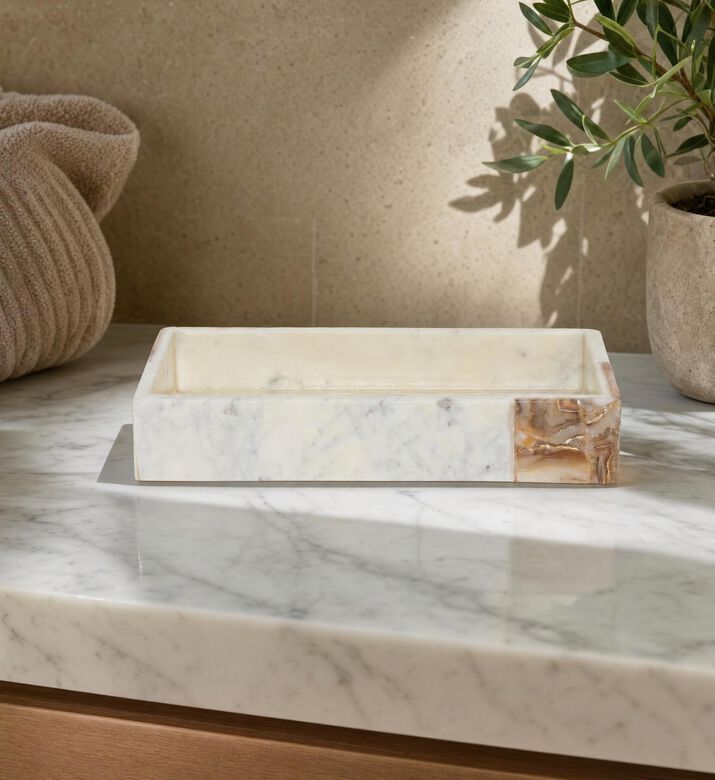 Home Deco and More Marbz Marble 4-piece Bathset, Model View