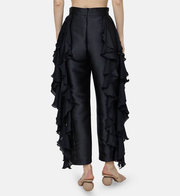 بنطال كلاسيكي بقصة عادية