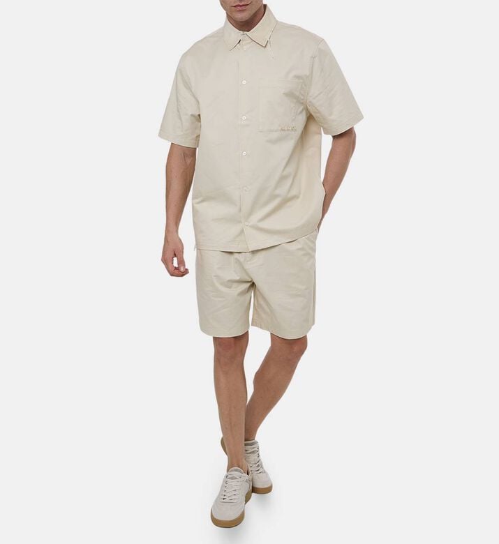 Axel Arigato Short Nova, Model View Axel Arigato Short Nova, Model View