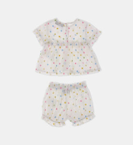 طقم شورت وبلوزة بنقشة احرف الماركة لطفلة رضيعة