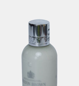 Fiery Pink Pepper Body Lotion 3 X 100 Ml Bottles Fiery Pink Pepper Body Lotion 3 X 100 Ml Bottles