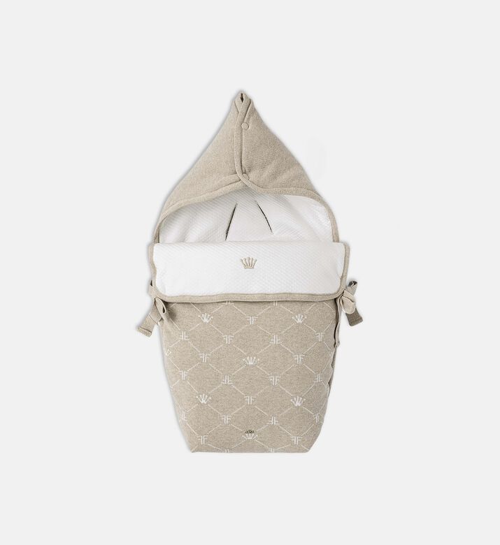 Crown Quilted Baby Nest