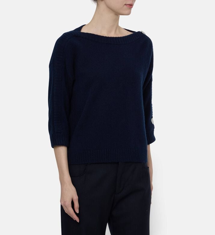 Ba and Sh Jump Classy, Model View