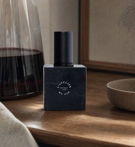 Atelier du Vin Marble Still Wine Stopper, Model View