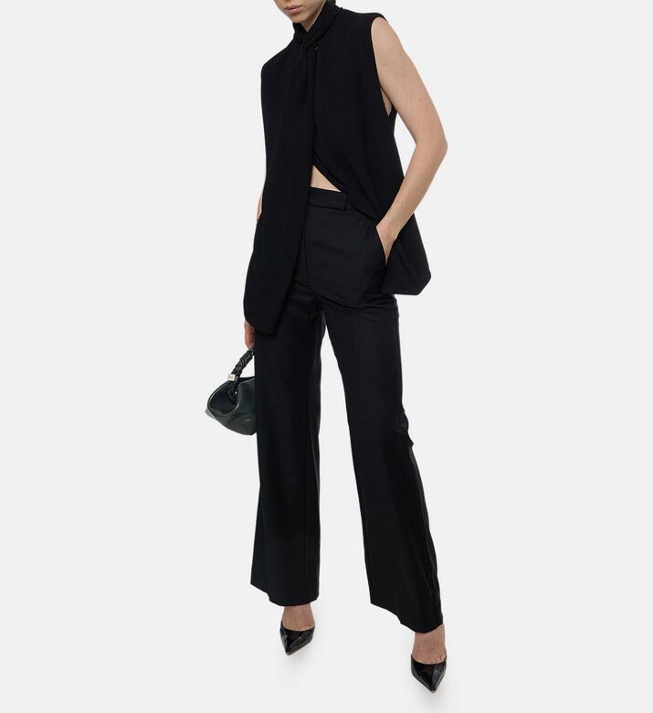 CAMILLA AND MARC Top Oriole, Model View CAMILLA AND MARC Top Oriole, Model View