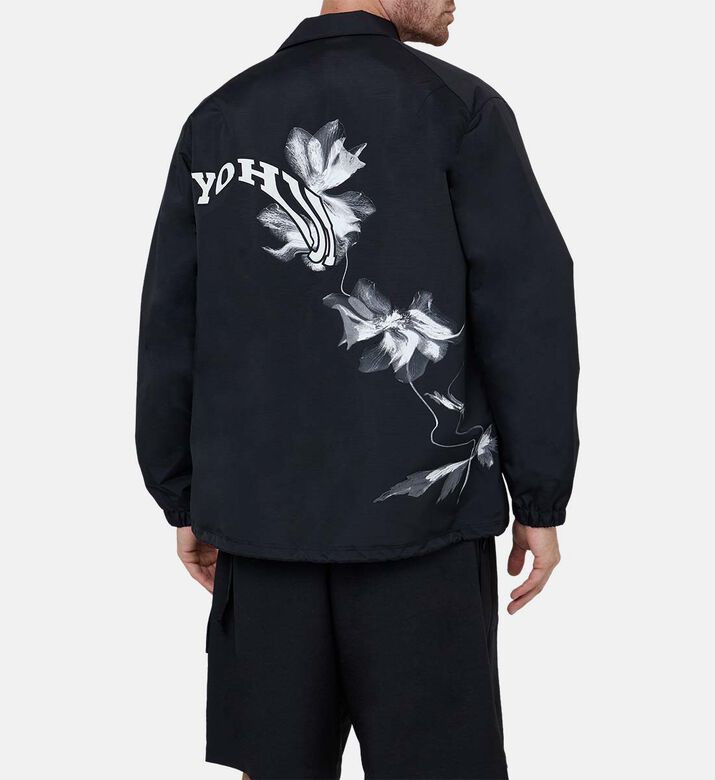 جاكيت كوتش بطبعة جرافيك