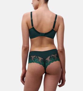 Chantelle Shorty, Model View