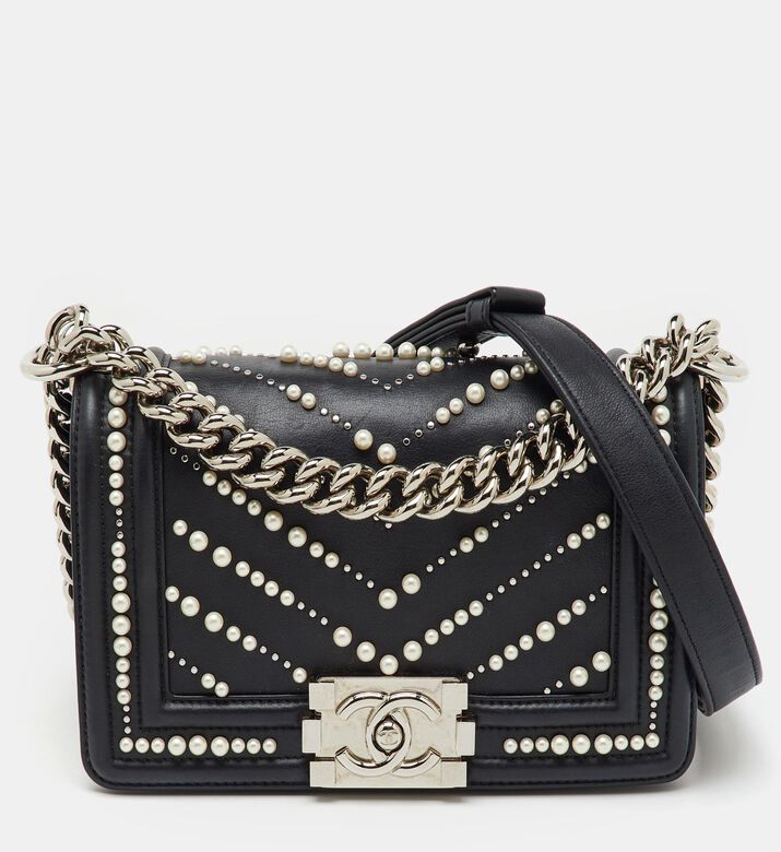 Chanel Bag Chevron, Packshot View