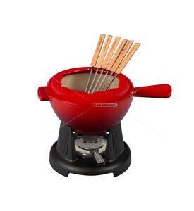 Le Creuset Savoy Cast Iron Fondue Set, Packshot View