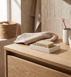 Aquanova Moon Linen Soap Dish, Model View