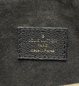 Louis Vuitton Louis Vuitton Black Monogram Canvas Victoire Bag Preowned, Packshot View
