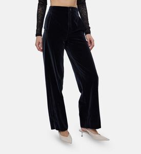 Soeur Pant Celestin, Model View