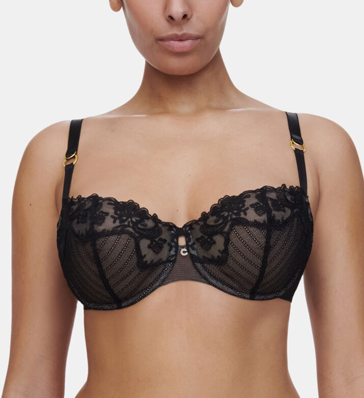 حمالة صدر دانتيل بأكواب