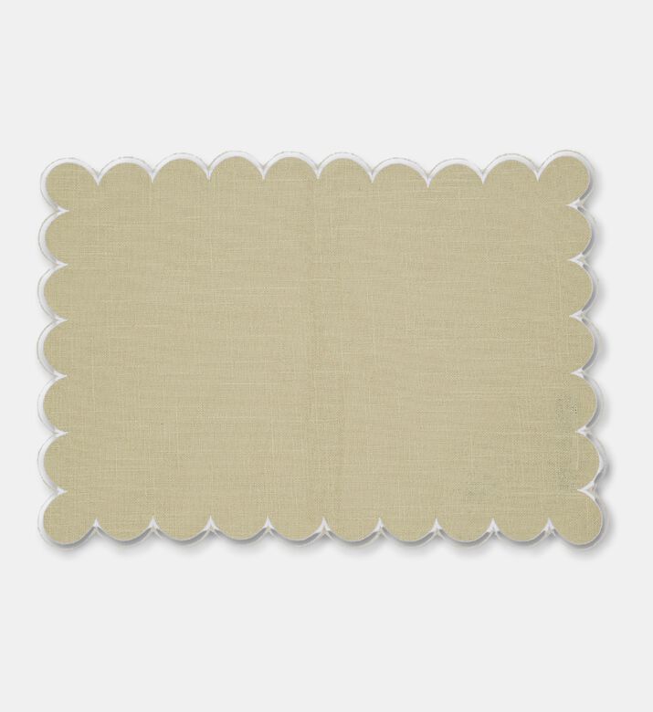 Home Deco and More Adelina Scalloped Design Table Mat, Green, Packshot View