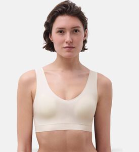 Chantelle Soft Stretch Underwired Padded Bra, Model View