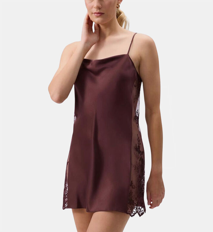 Rya Chemise Darling, Model View