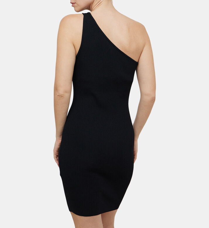 فستان قصير بكتف واحد بتفاصيل أفعى