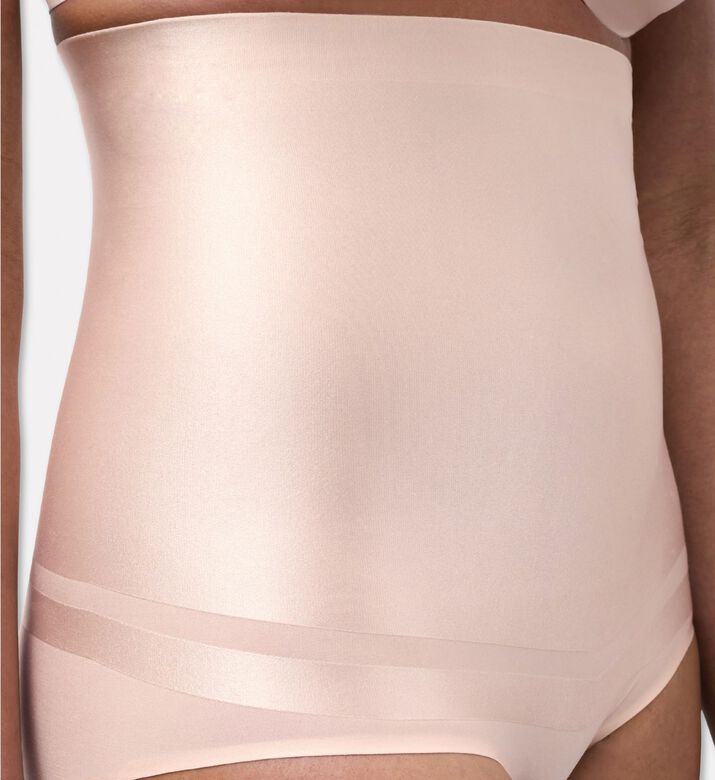 Chantelle High-waist Shaping Full Briefs, Model View