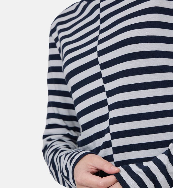 تيشيرت سافيري بأكمام طويلة مخطط