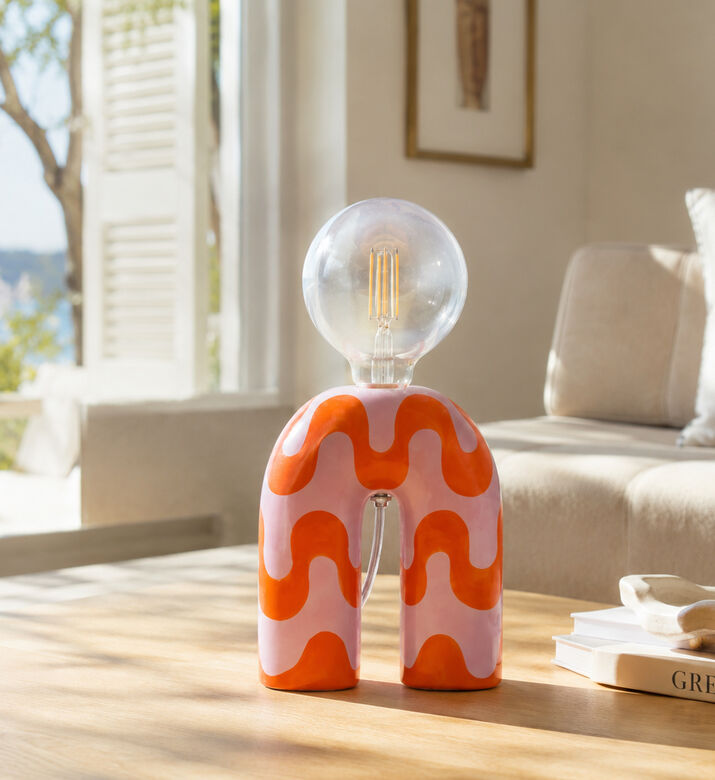 Que Rico Ceramic Glossy Finish Lamp, Packshot View