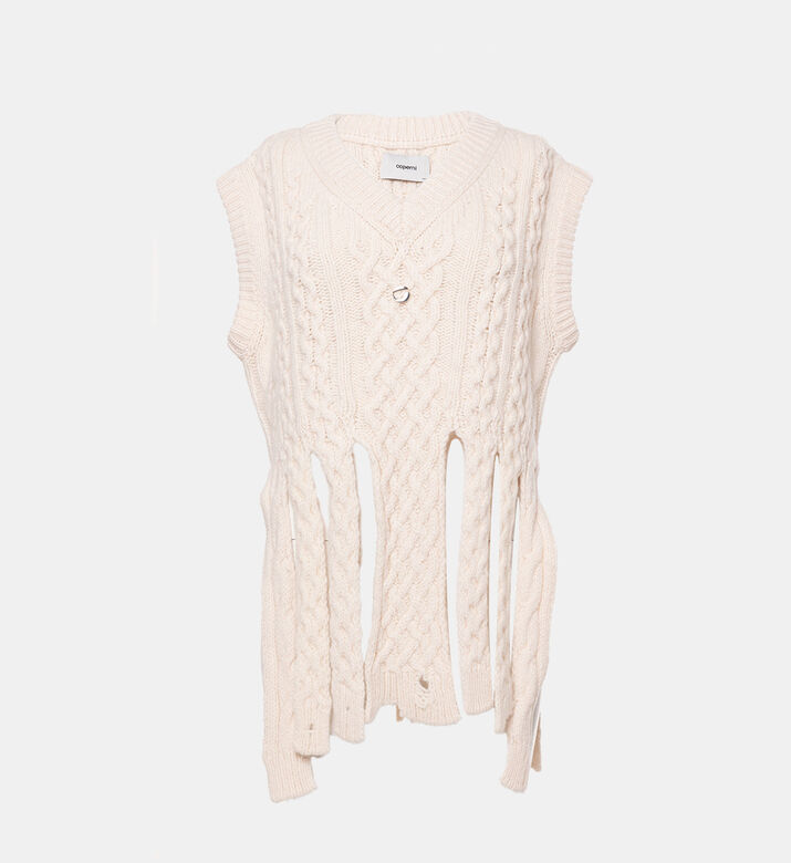 بلوزة محبوكة بياقة بشكل حرف في