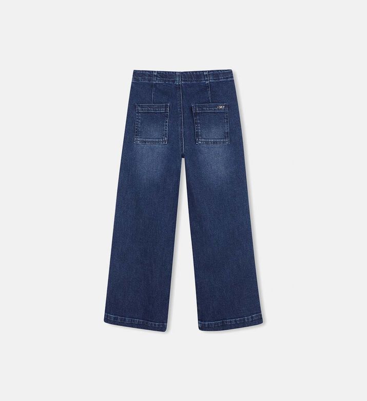 بنطال جينز واسع الساقين