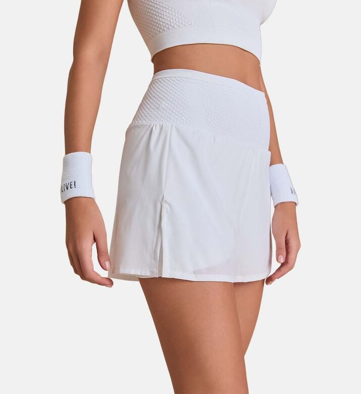 LIVE! Wide-band Mesh Shorts, White, S, Model View LIVE! Wide-band Mesh Shorts, White, S, Model View