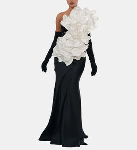 فستان طويل بقصّة أزهار كبيرة الحجم