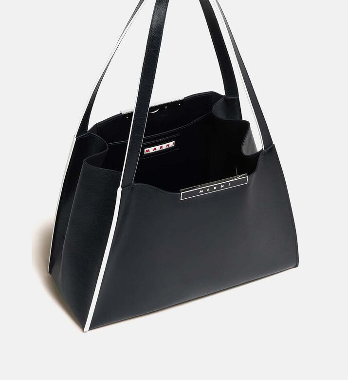 حقيبة كتف جلد بإغلاق مغناطيسي