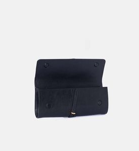 حقيبة صغيرة بحزام جلدي